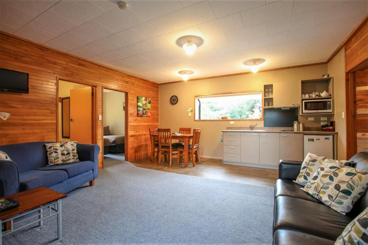 Kaka Retreat Motel, Stewart Island Half-moon Bay Esterno foto